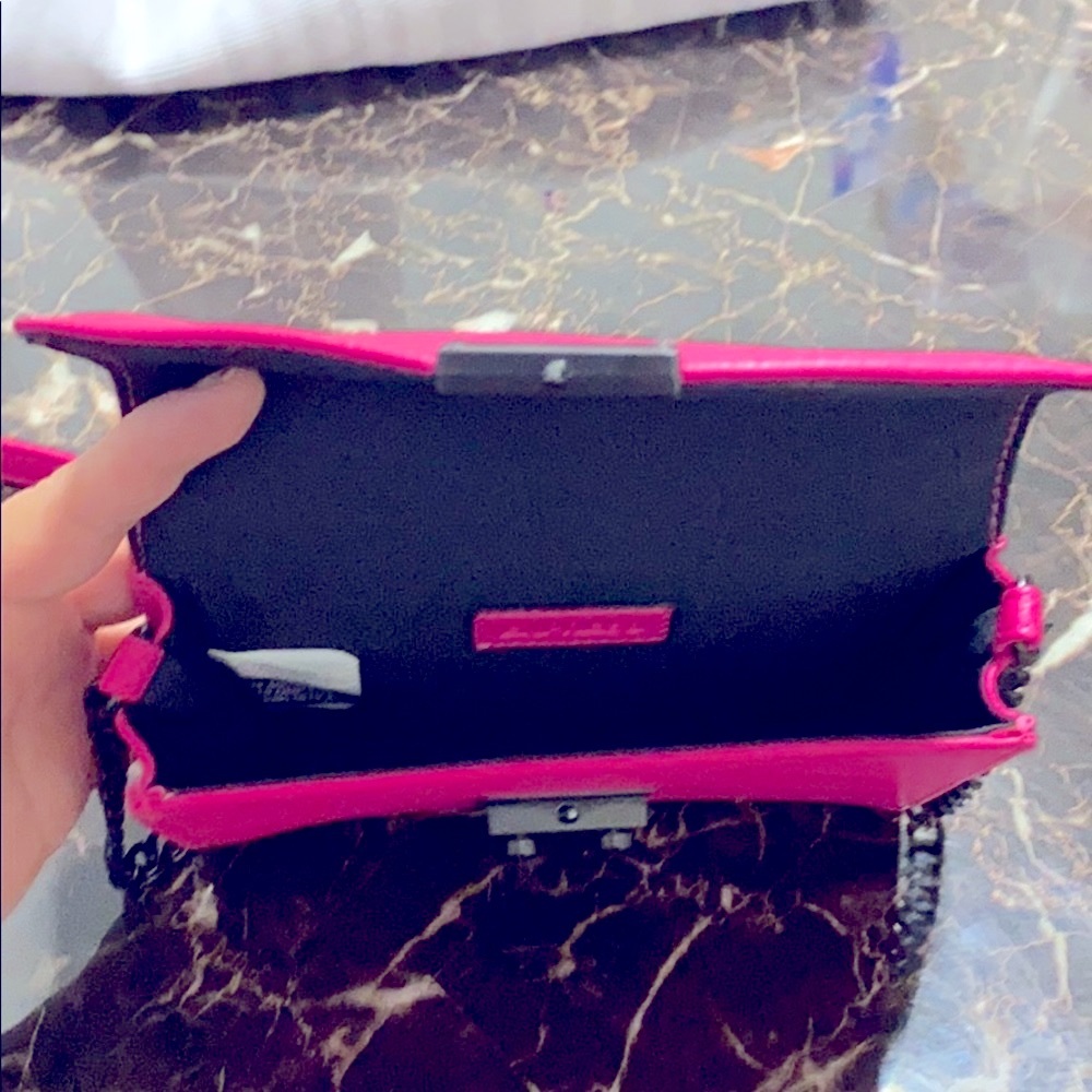 EXPRESS Hand bag . - Picture 3 of 4